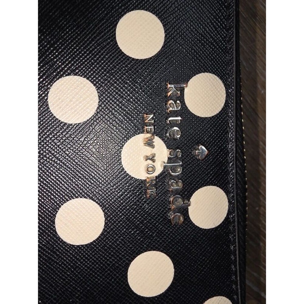 Kate Spade Wallet - Picture 2 of 3